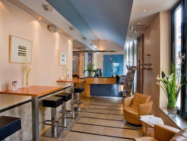 Hotel Theresientor ชเตราบิง ภายนอก รูปภาพ